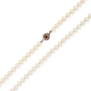 Pearl necklace