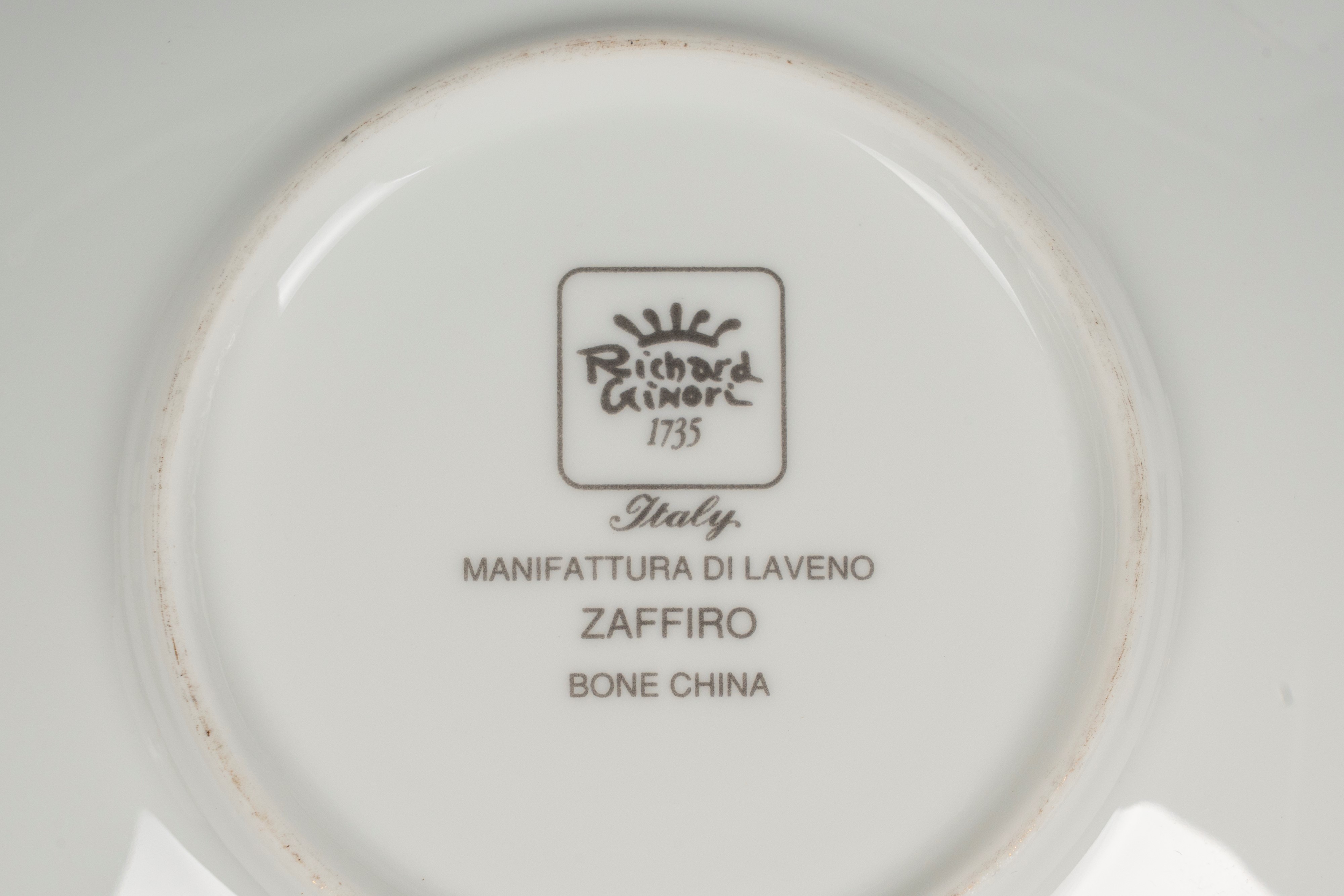 Richard Ginori, Manifattura di Laveno, Servizio "zaffiro" in Porcellana Bianca Profilata in Oro c...