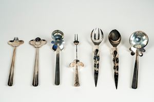 Driade. Sette posate da servizio in metallo argentato