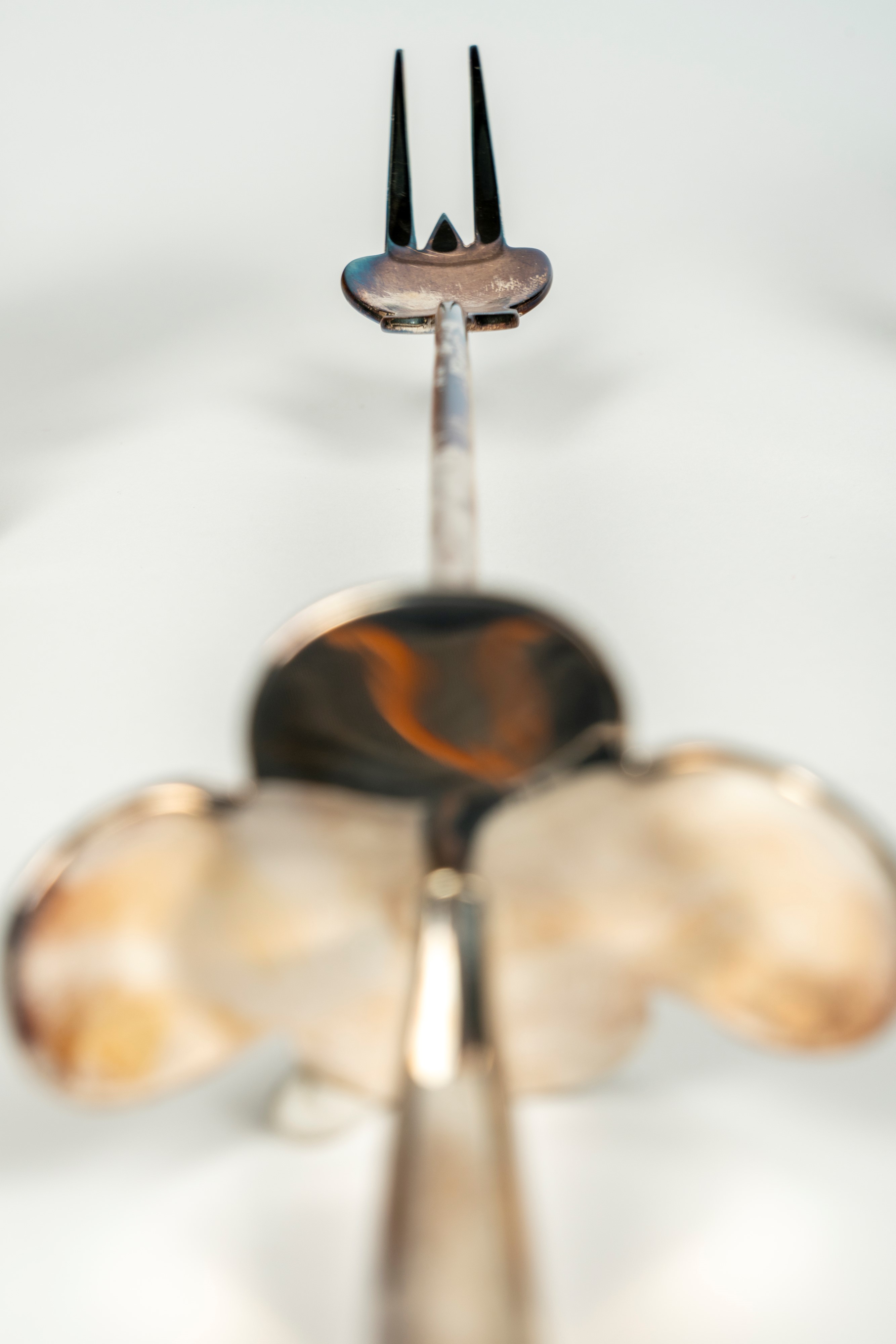 Driade. Sette posate da servizio in metallo argentato