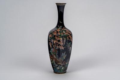 Ito, Vaso cloisonné a collo lungo, Giappone, periodo Meiji, 1870-1890