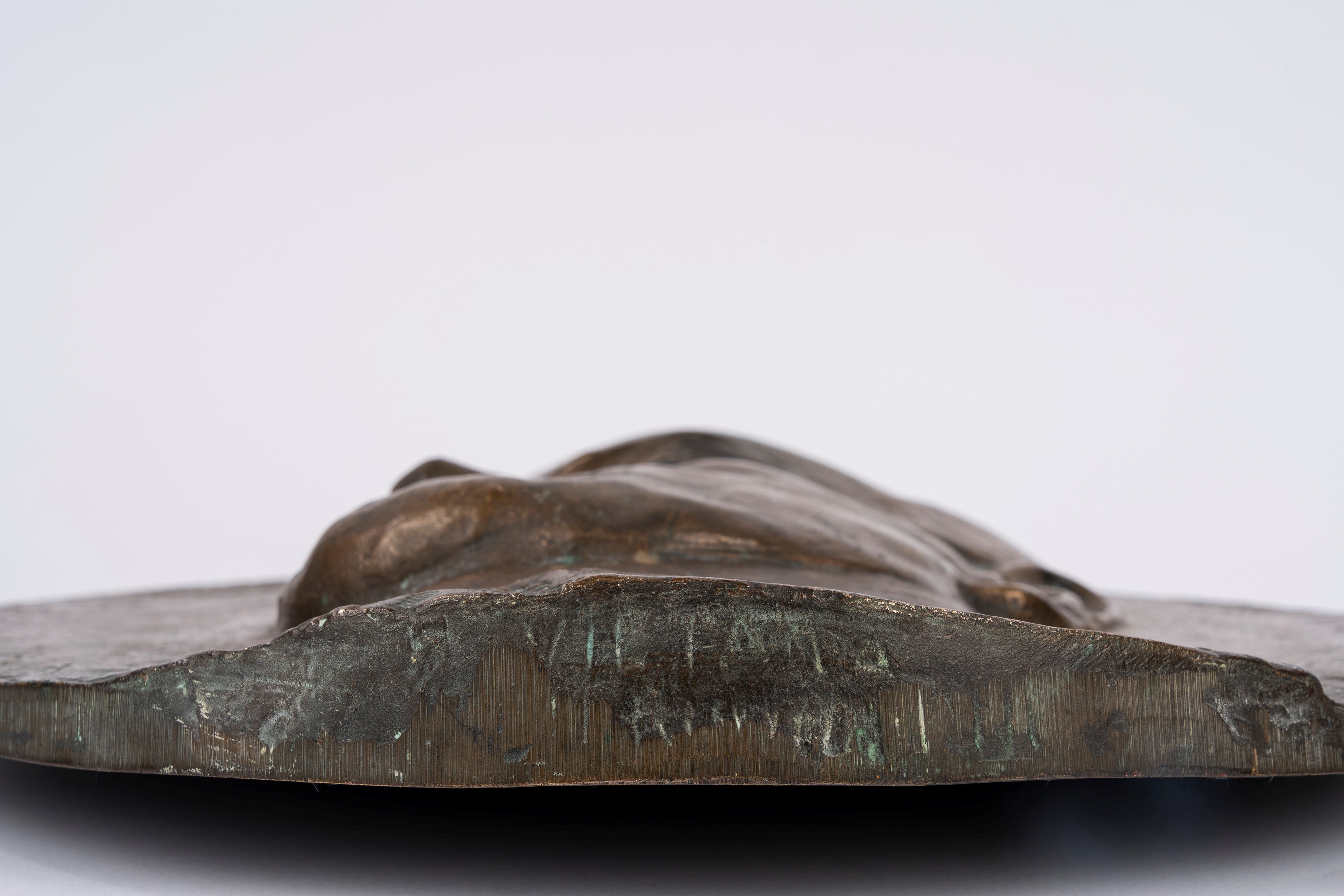 Giovanni Servettaz, Placca circolare in bronzo raffigurante Benito Mussolini (1922)