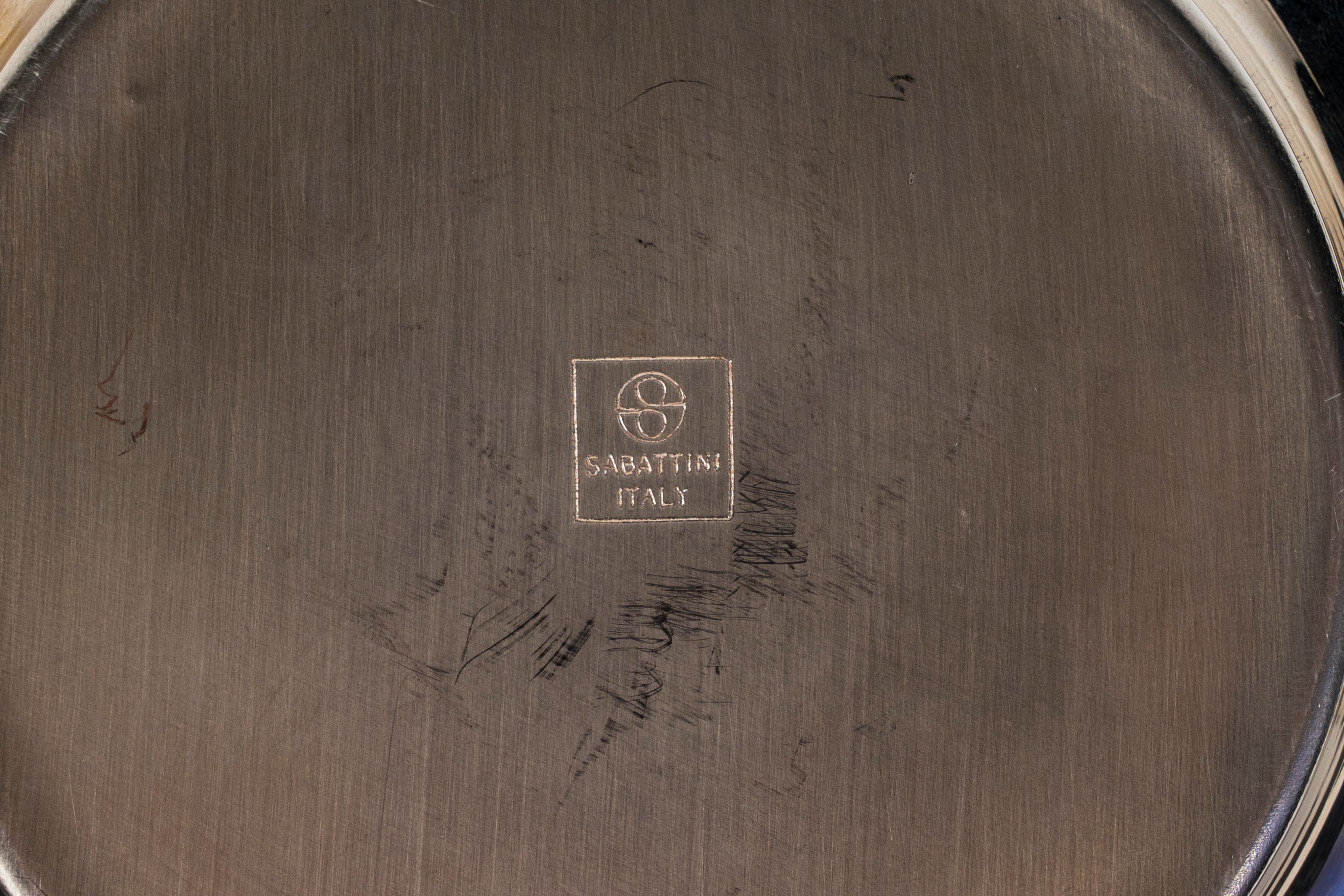 Sabattini, Coppa da macedonia con due ciotole e due sottobottiglia in metallo argentato e vetro