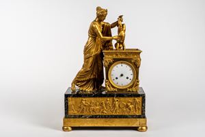 Pendola da tavolo in bronzo dorato raffigurante il mito di Achille, primo quarto secolo XIX