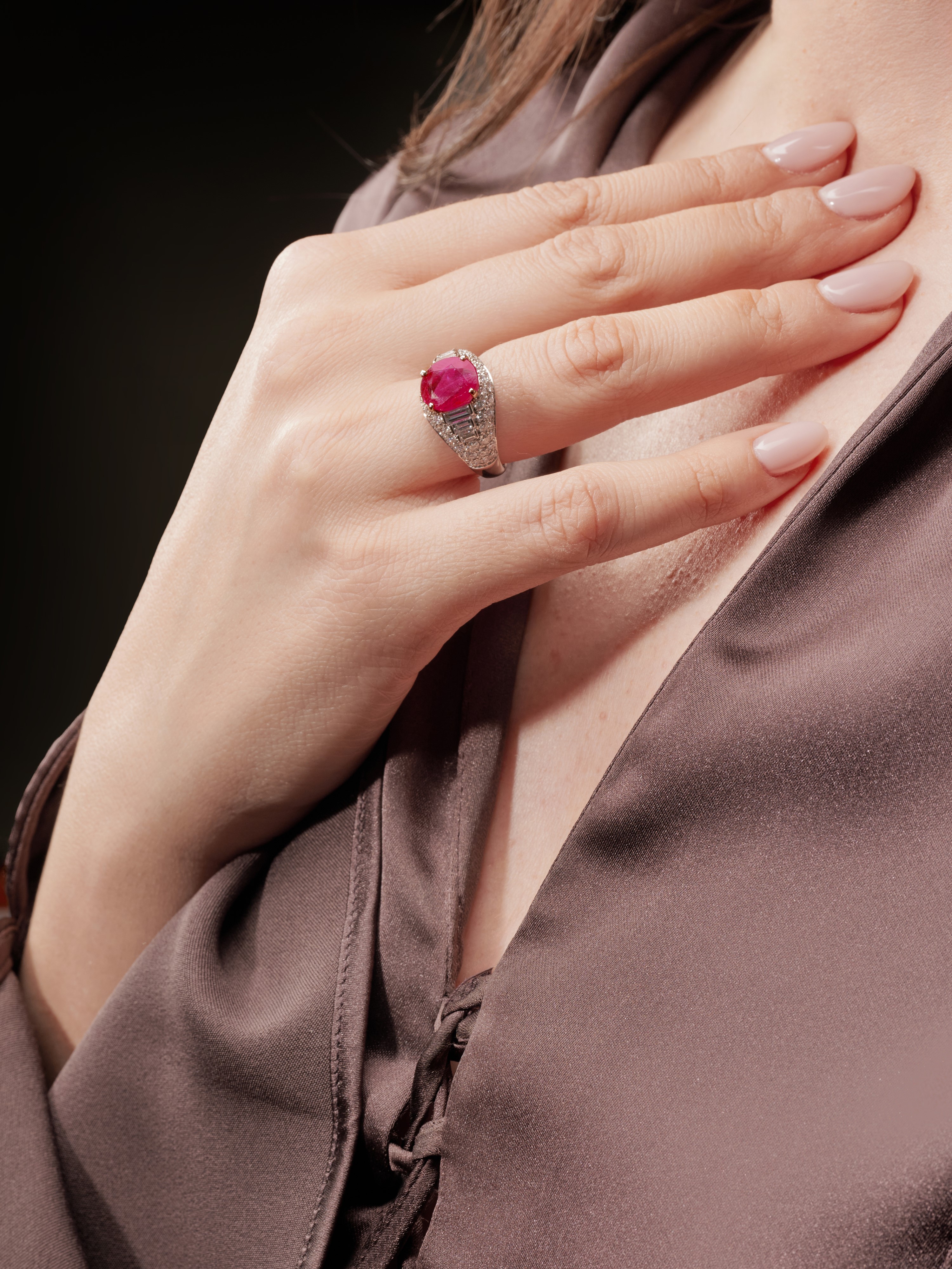 Bulgari - Anello trombino in platino con rubino Burma no heat e diamanti