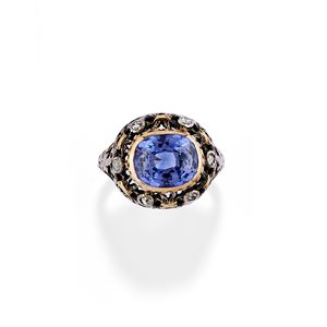 Anello con zaffiro sintetico 