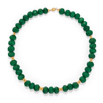 Lunga collana in oro giallo 18k con smeraldi, boules e chiusura zigrinata
