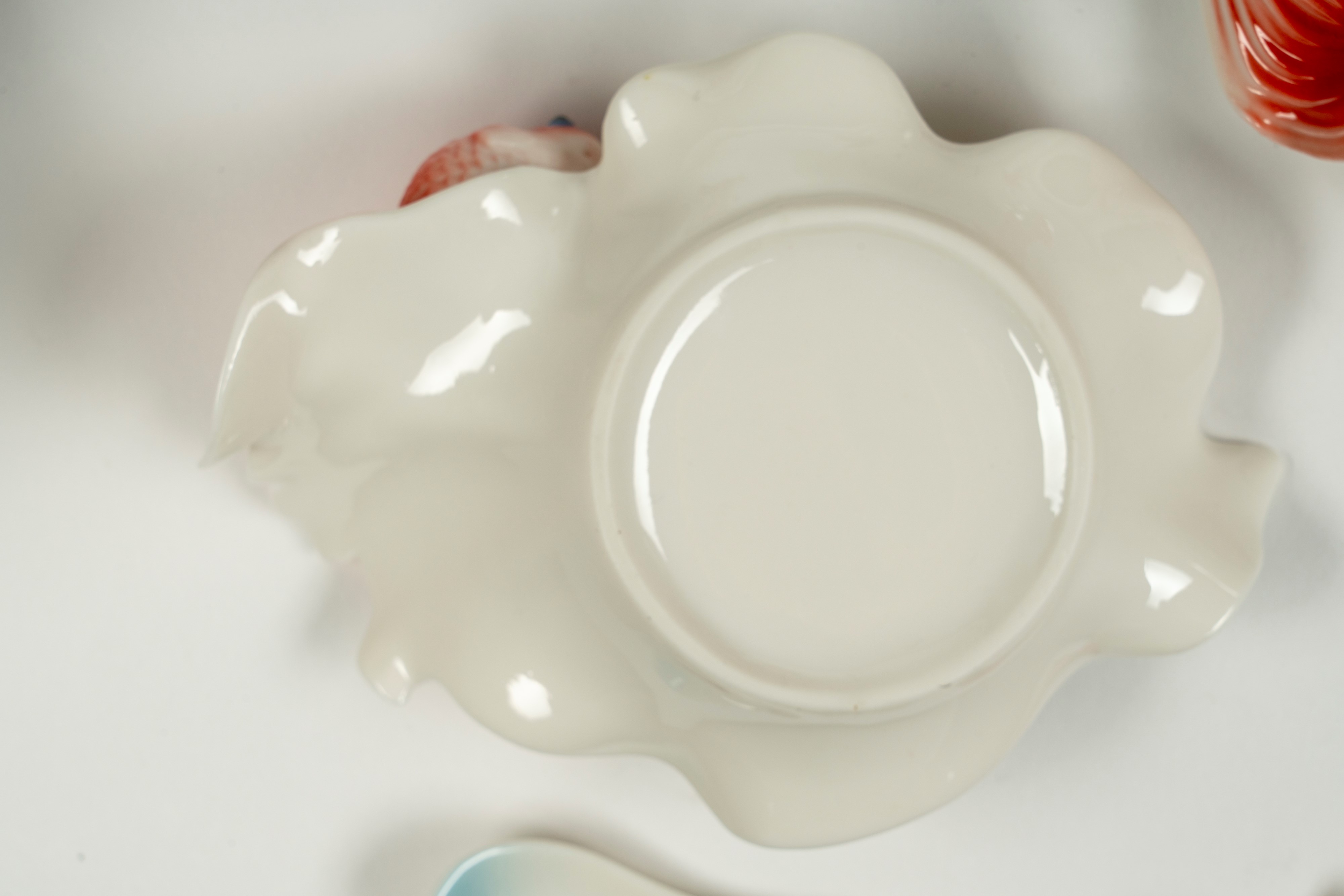 Servizio da te "Goldfish" in porcellana bianca con decoro a pesce rosso in stile orientale