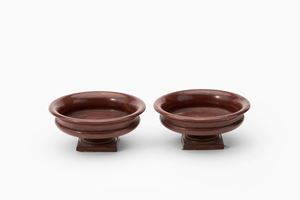 Coppia di tazze in marmo rosso. Roma, secolo XIX