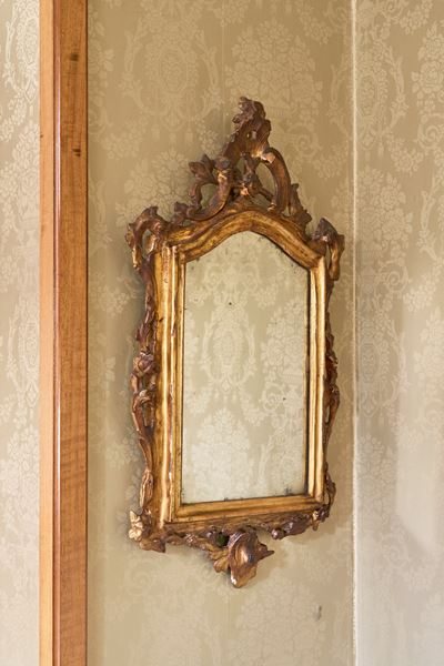 Ventole da parete, coppia, legno intagliato e dorato, Veneto, secolo XVIII