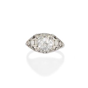 Anello con diamanti