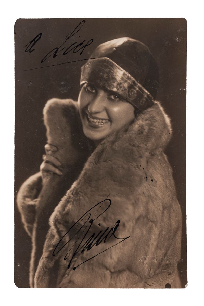 Morelli, Rina (Napoli, 6 dicembre 1908 – Roma, 17 luglio 1976)
