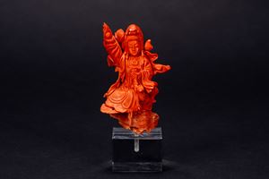 Scultura intagliata in corallo rosso raffigurante Guanyin