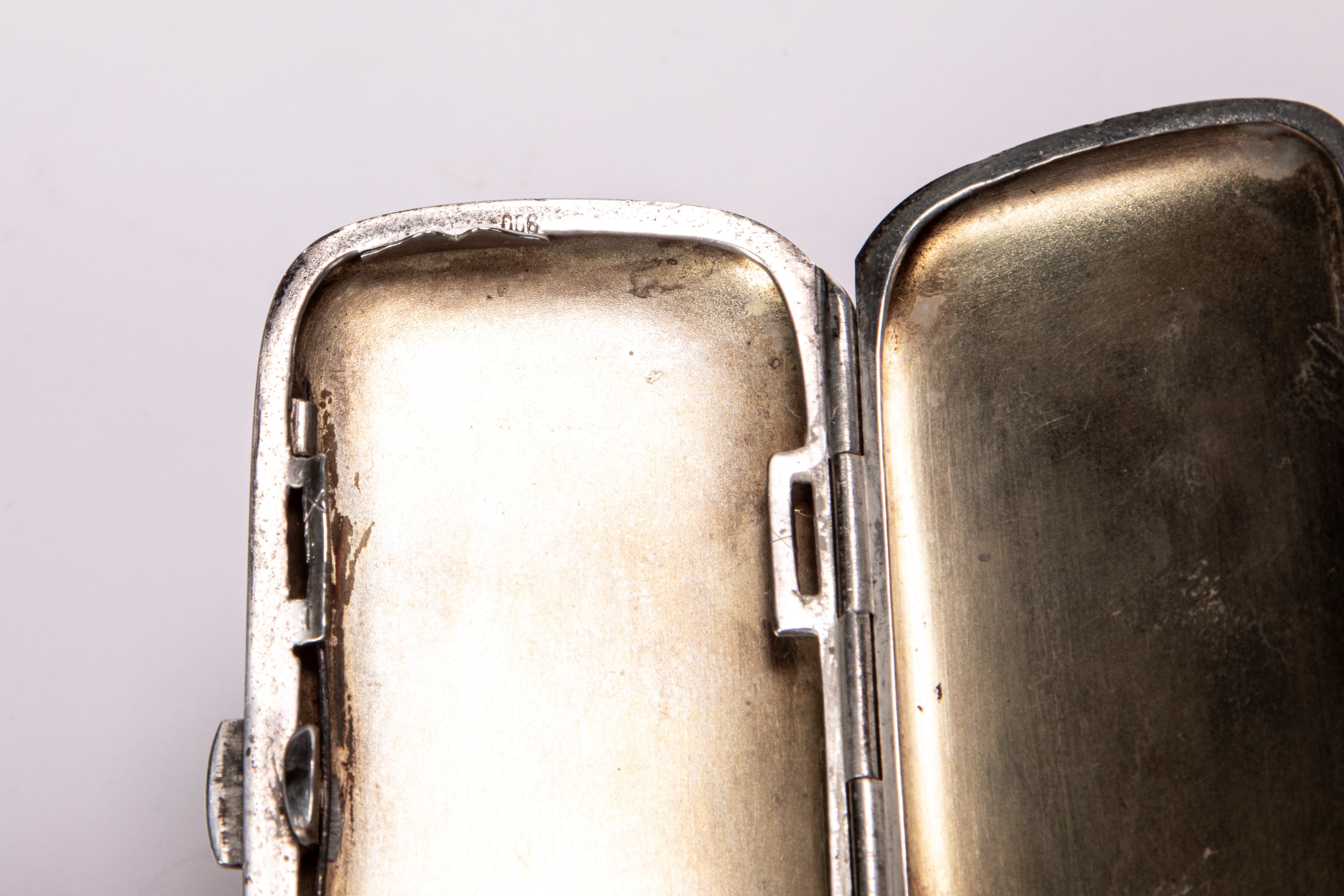 Raccolta di portasigarette