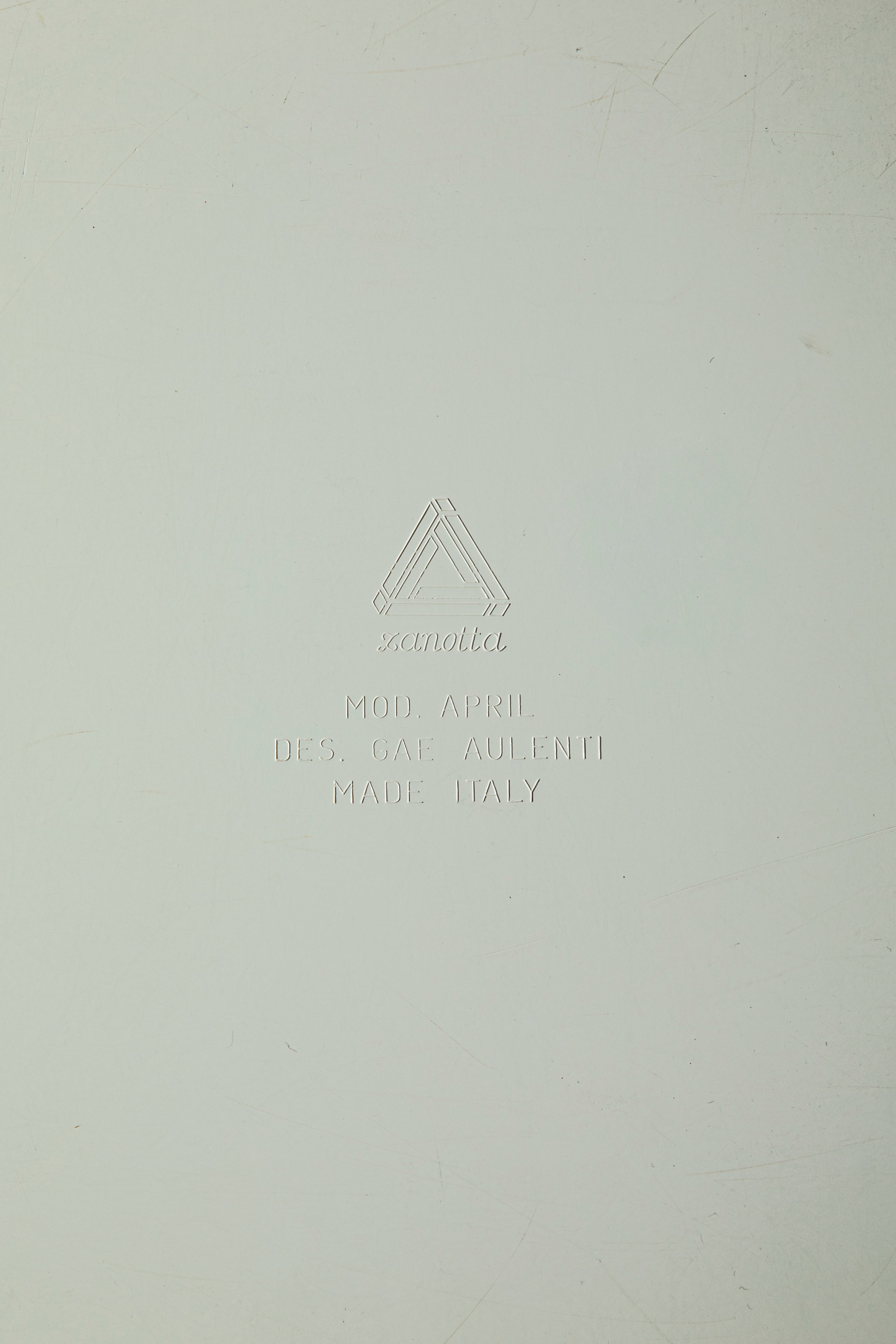 Gae Aulenti - Set composto da sgabello pieghevole e vaschetta “April”, circa 1964/1980