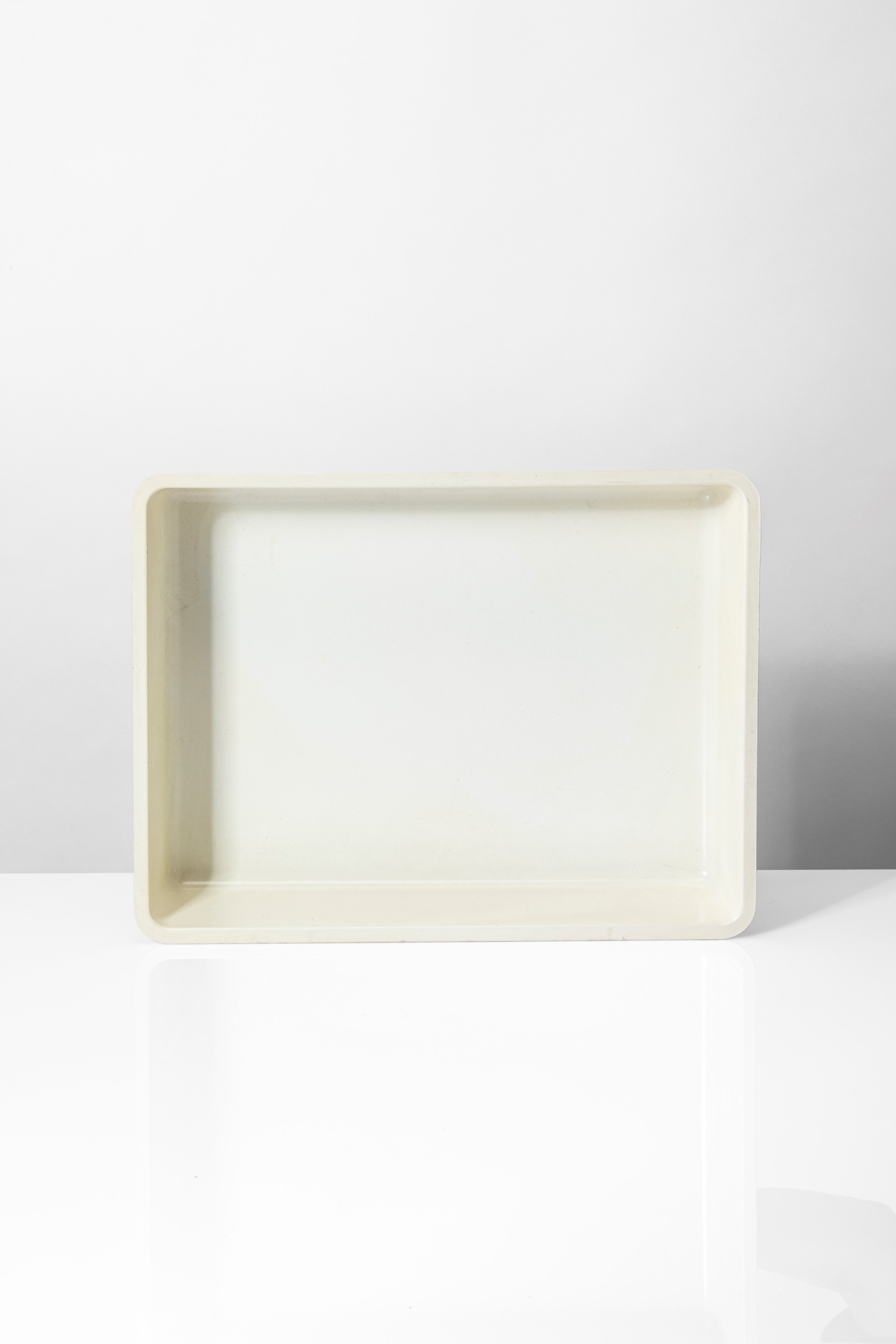 Gae Aulenti - Set composto da sgabello pieghevole e vaschetta “April”, circa 1964/1980