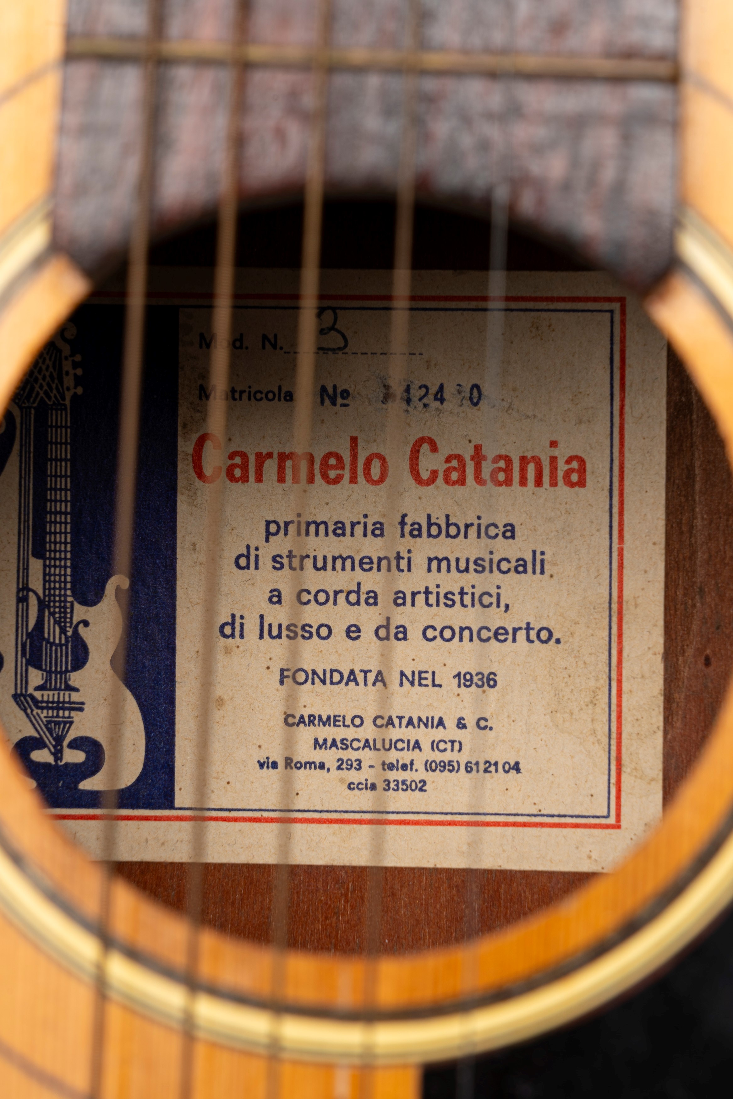 Lucio Battisti - Chitarra acustica a sei corde della liuteria Carmelo Catania (Mod. n. 3)