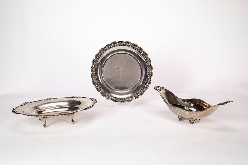 Piatto e due alzatine