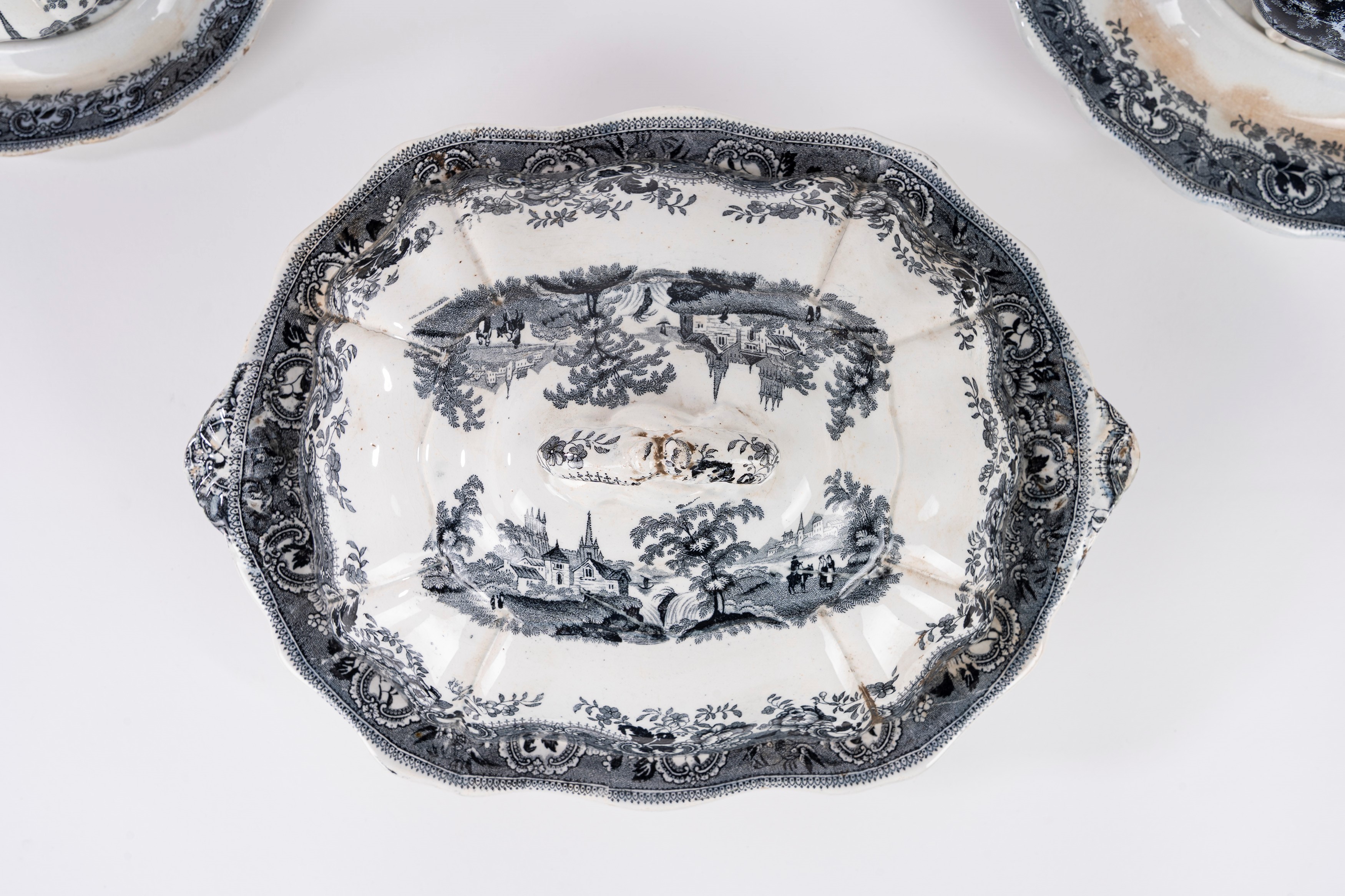 Muleteer Davenport, Servizio in maiolica a monocromo, Inghilterra, fine secolo XIX