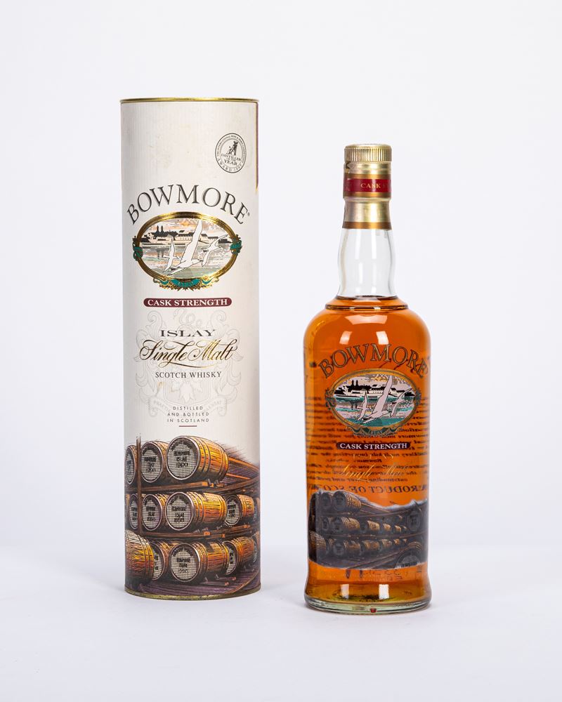 bowmore cask strength, single malt scotch whisky (1 BT)