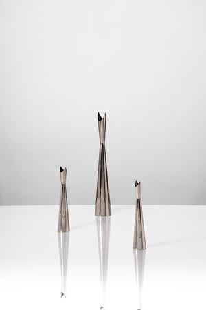 Set of three solifleur vases model 'Cardinale' from the 'Gallia' collection
