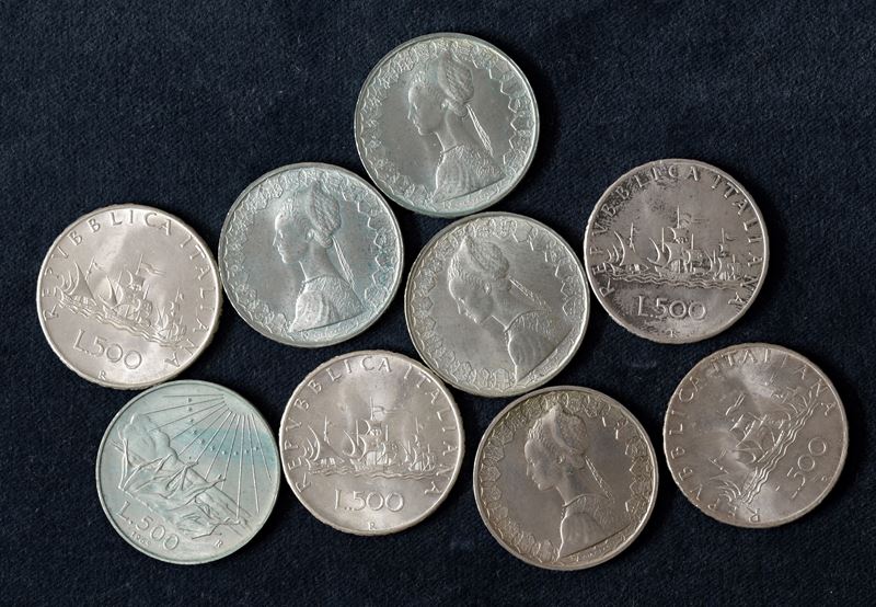 Lotto di 9 monete da 500 lire in argento, varie date, e divisionale 1970.