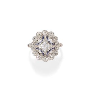 Anello con diamanti