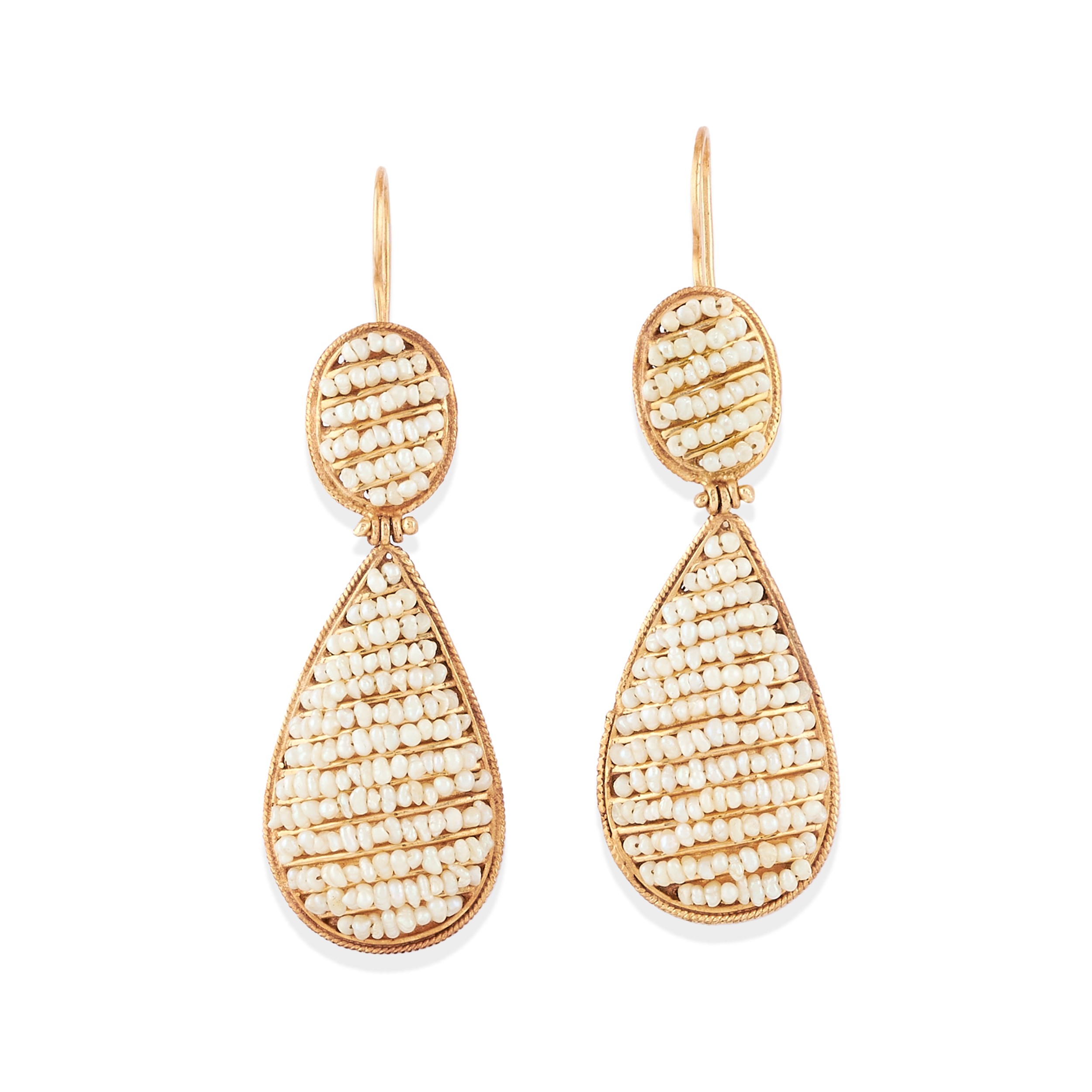 Demi parure con perle coltivate, collana e orecchini in oro giallo 18k e 12k