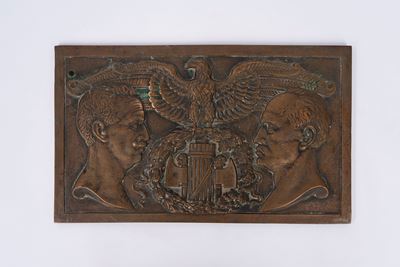 Placca in bronzo con fascio littorio e aquila imperiale