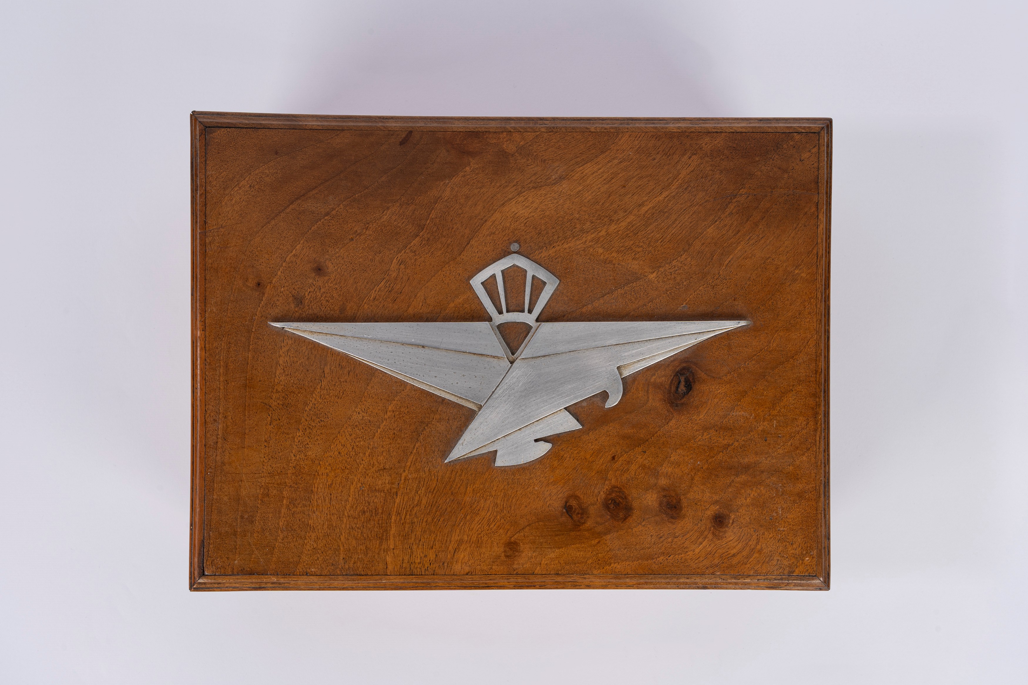 Cofanetto porta oggetti in legno, con fregio della Regia Aeronautica (anni 1930)
