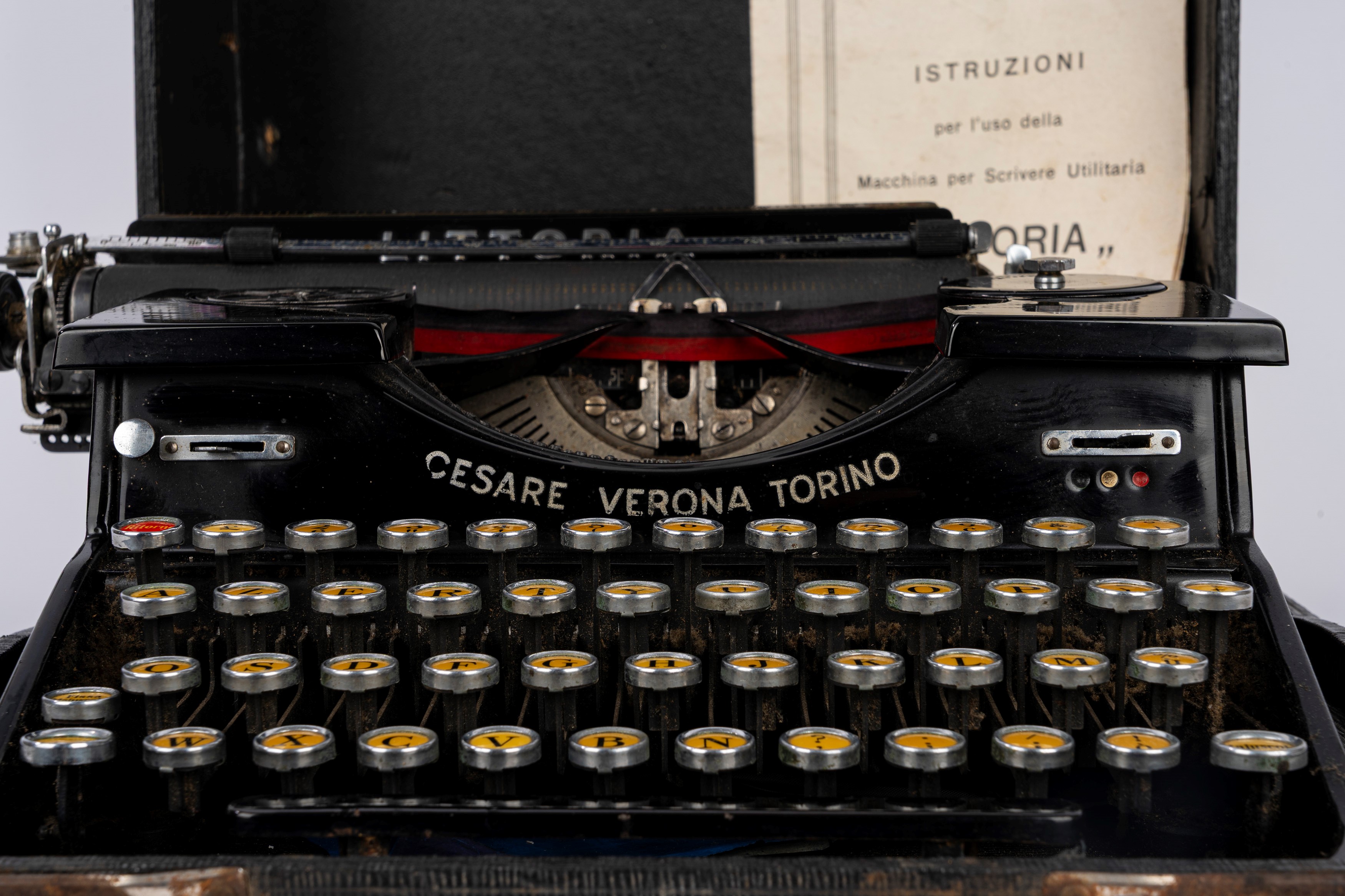 Cesare Verona (Torino), Macchina da scrivere portatile LITTORIA (1932)