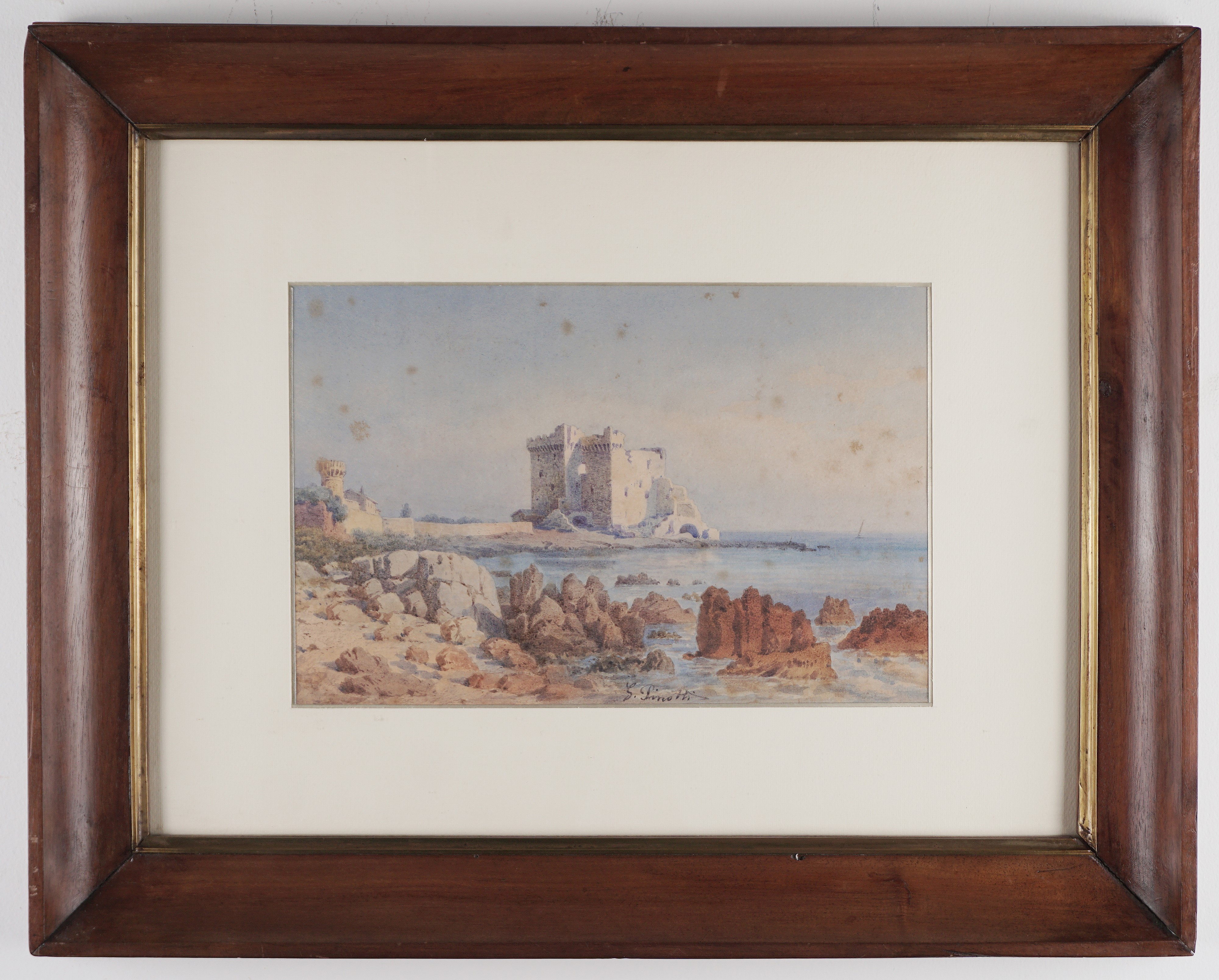 Rovine sull'isola di Saint Honorat