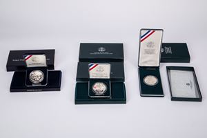 Lotto di tre emissioni commemorative (anni '90)