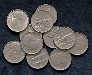 VITTORIO EMANUELE III (1900-1943) - Lotto di 11 esemplari da 50 centesimi leoni.