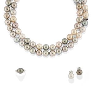 Parure with pearls