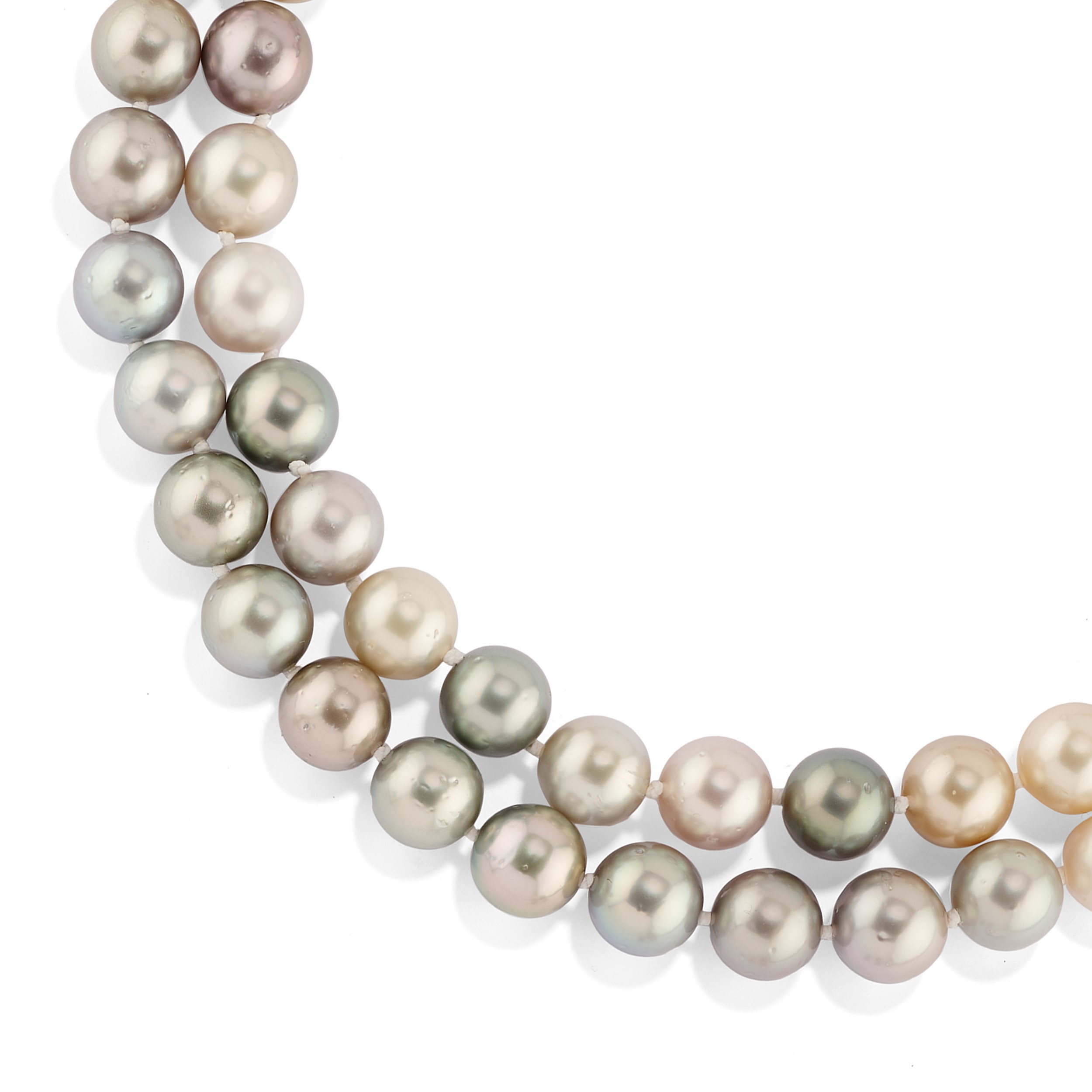 Parure con perle, collana, anello e orecchini in oro bianco 18k