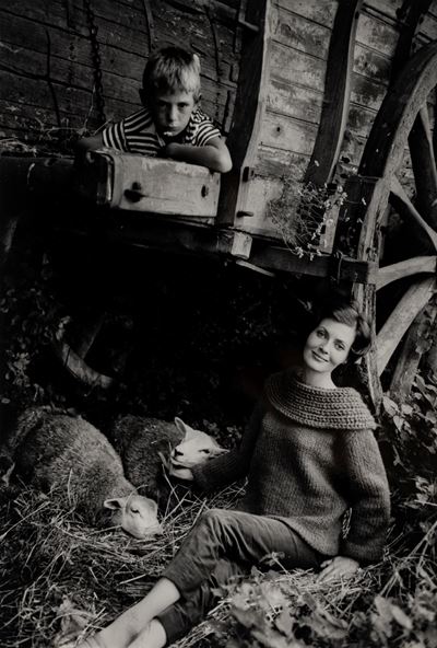 Senza titolo (abito Nina Ricci), stampa vintage alla gelatina ai sali d'argento