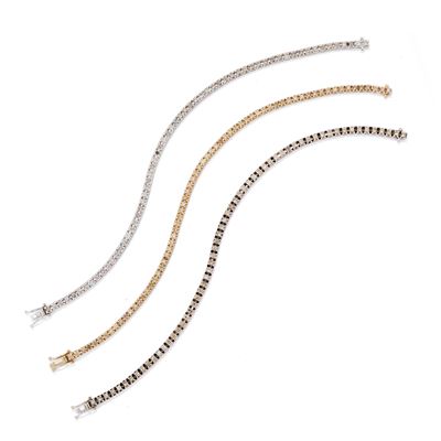 Bracciali tennis, in oro bianco e rosa 18k con diamanti fancy color a taglio brillante