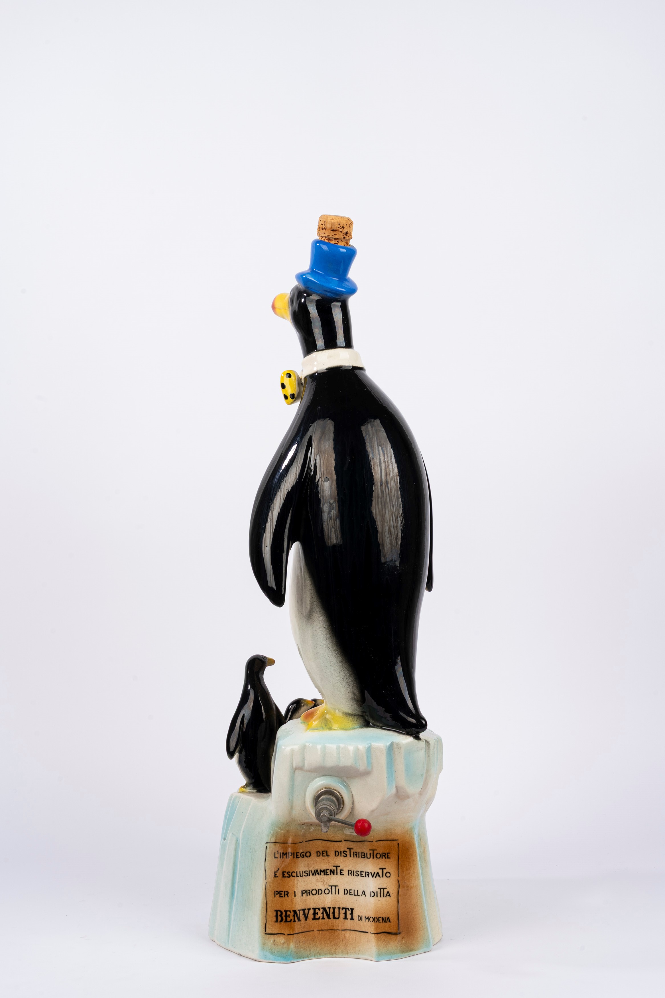 Dispenser pubblicitario, China-CHINA Del Frate Elixir di Lunga Vita — ceramica policroma smaltata...