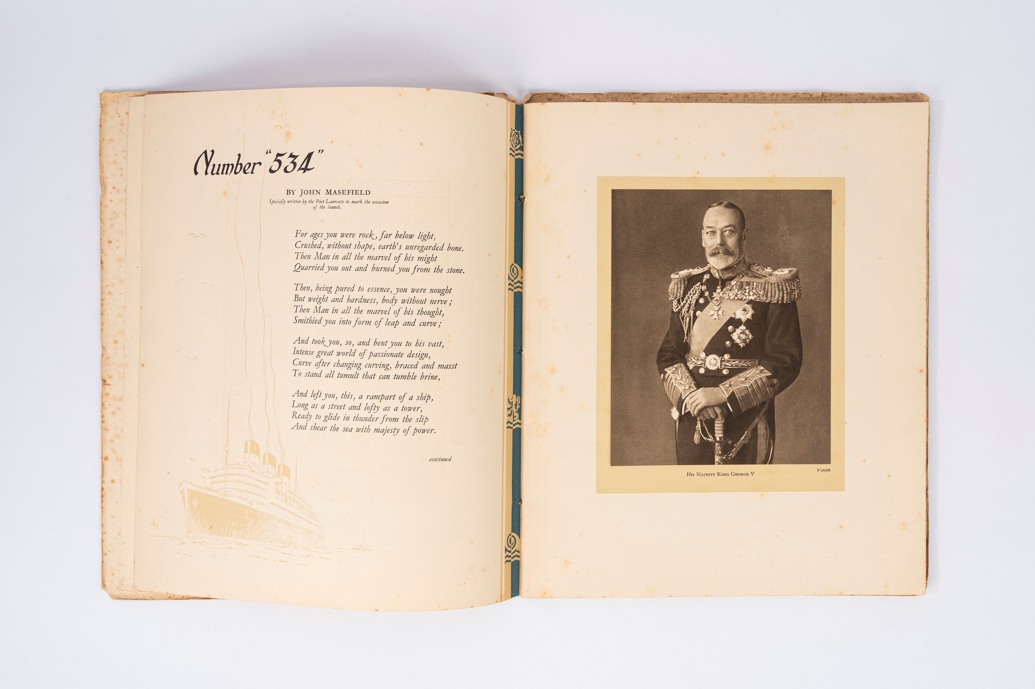 finarte, Tre cataloghi illustrativi dei transatlantici Queen Mary, Queen Elizabeth, Empress of Br...