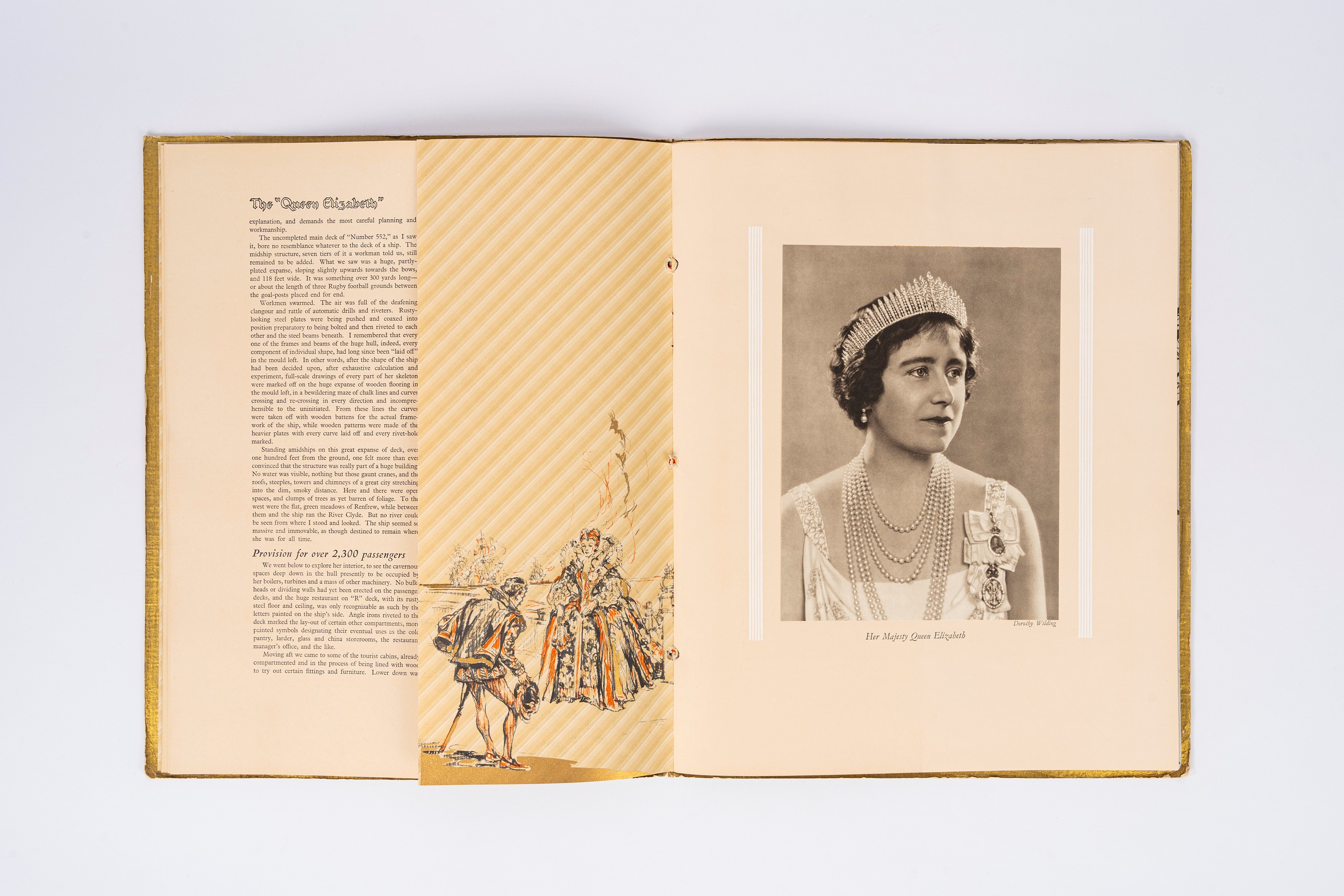 finarte, Tre cataloghi illustrativi dei transatlantici Queen Mary, Queen Elizabeth, Empress of Br...