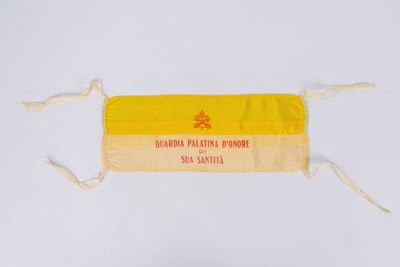 Fascia da braccio per componente della Guardia Palatina d'Onore sotto Paolo VI, seta bicolore