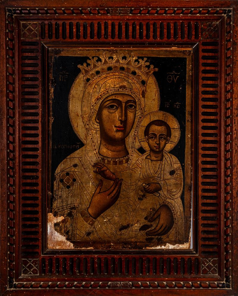 Icona ortodossa, Madonna con Bambino, in cornice intagliata, fine secolo XIX