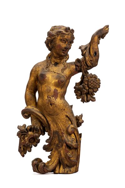 Scultura decorativa, Figura femminile allegorica in legno intagliato e dorato con elementi vegeta...