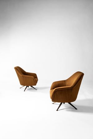 Pair of armchairs model no. P32