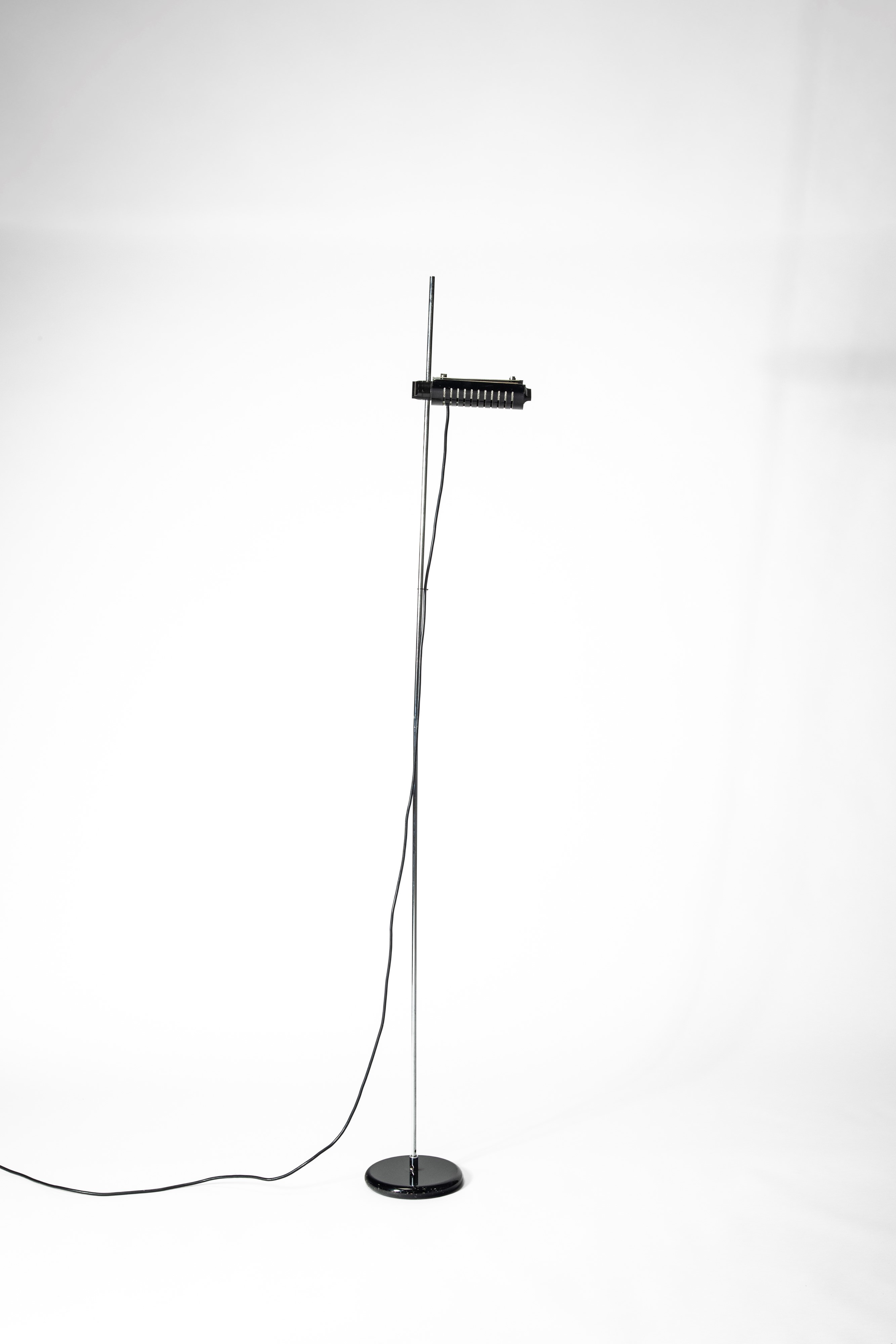 Joe Colombo - Lampada da terra modello no. 626 1972 | Easy Design ...
