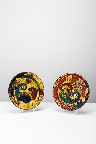 Coppia di piatti in ceramica smaltata (1930 circa)