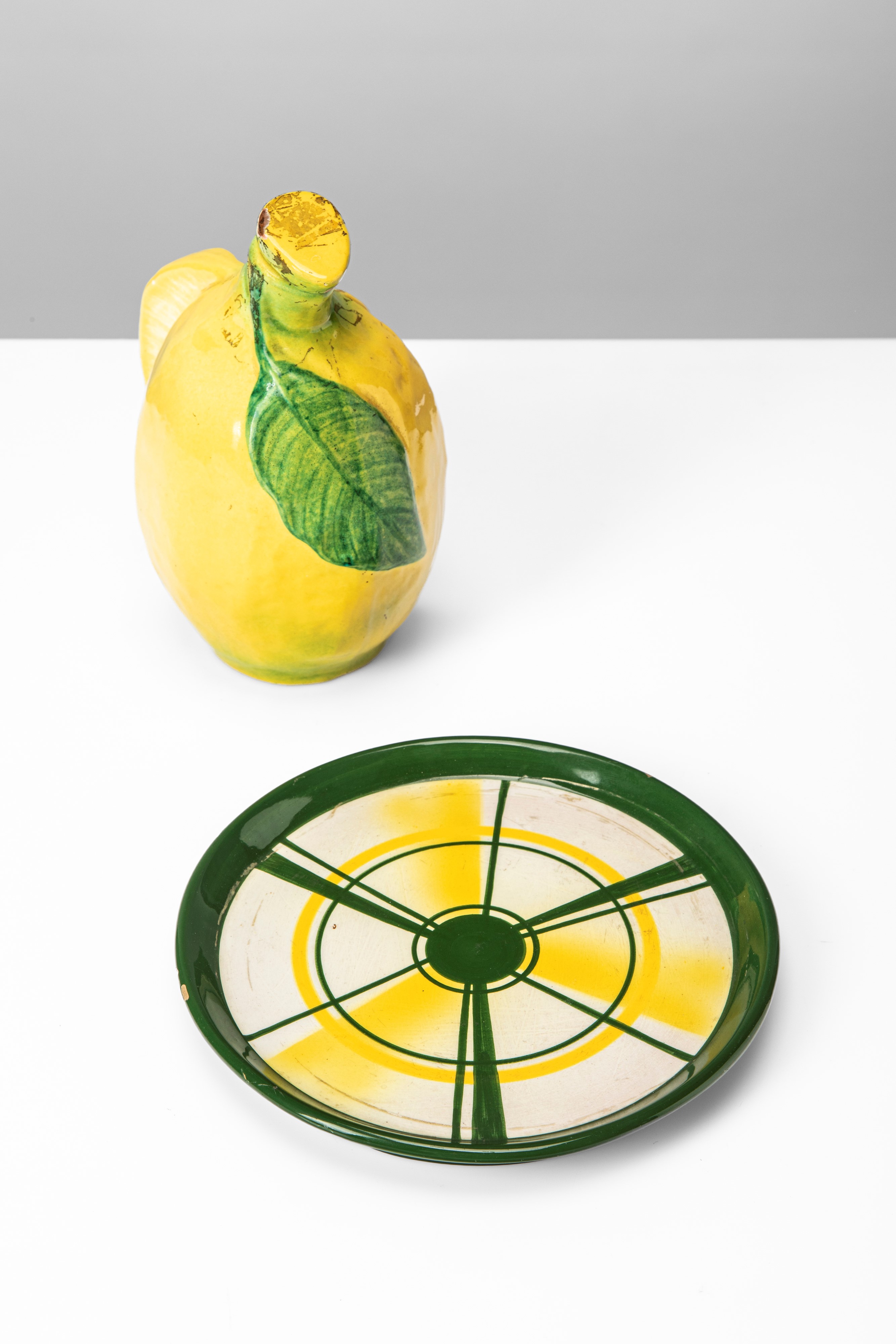 Ceramiche Rometti - Brocca con tappo e piattino in ceramica smaltata