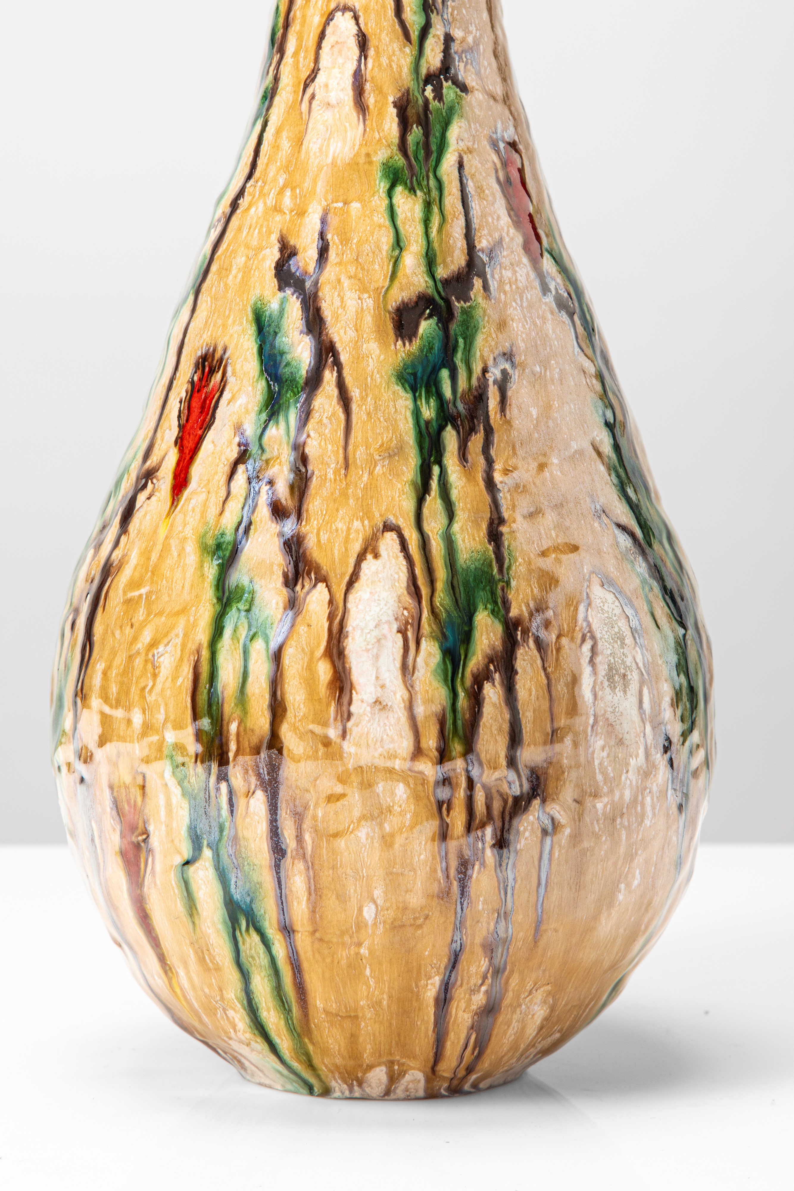 Giovanni Battista Casanova - Vaso in ceramica smaltata, firma sotto la base
