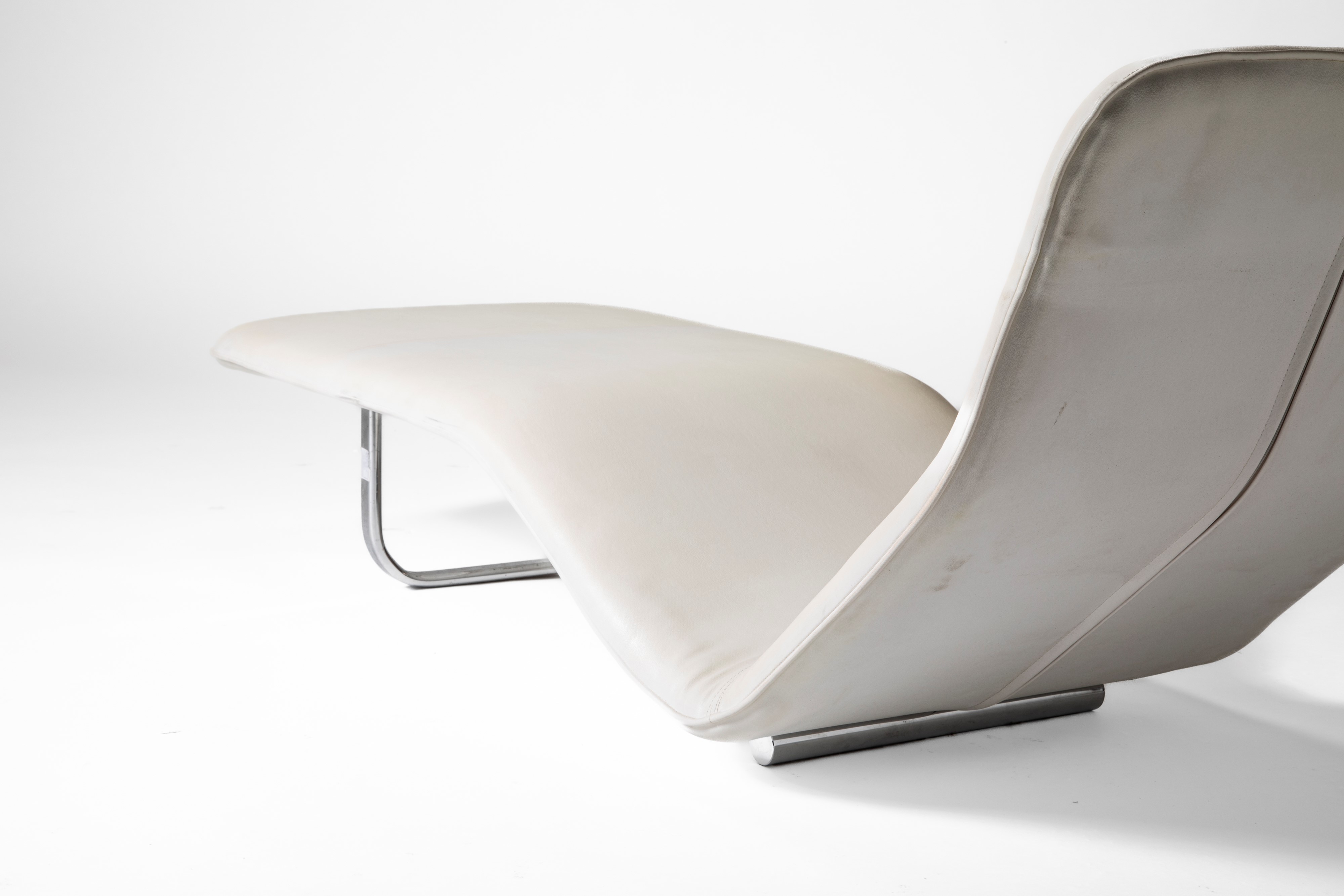 Antti Nurmesniemi - Chaise longue modello F10-001